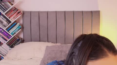 andy_saenz13 online show from 04-25-26, 08:50