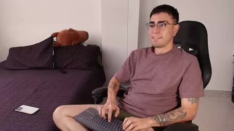 Andres online show from 02-24-25, 05:20