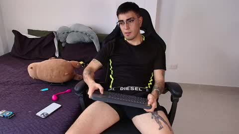 Andres online show from 02-25-25, 08:19