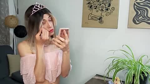 Snapshot of andy_vander chatting on 10-23-25, 02:33 Andy van der Rose online show from 10-23-25, 02:33