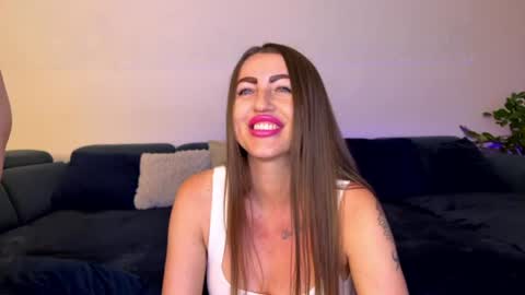 Snapshot of andy_velvet chatting on 06-16-26, 09:39 andy_velvet online show from 06-16-26, 09:39