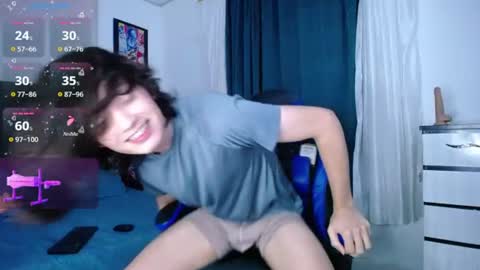 Snapshot of andyboy_19 chatting on 07-28-26, 11:15 andy online show from 07-28-26, 11:15