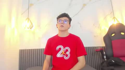 andyfame11 online show from 01-05-26, 06:11