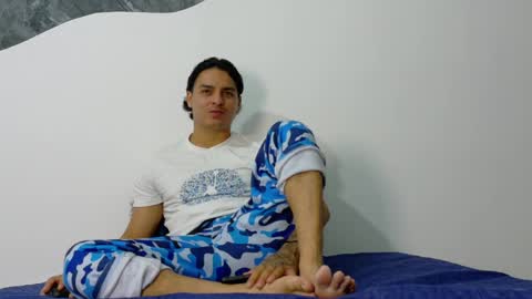 andyhot__ online show from 05-04-26, 12:01