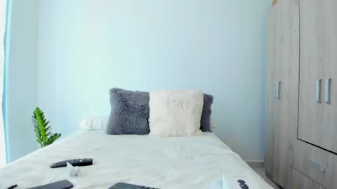 Andy  online show from 03-25-26, 02:56