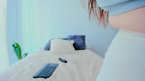 Andy  online show from 04-01-26, 01:41