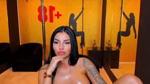 Anne online show from 01-19-25, 01:00