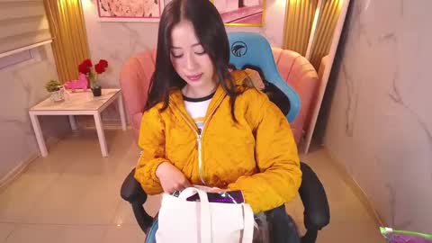 angel09 a online show from 10-23-25, 12:04