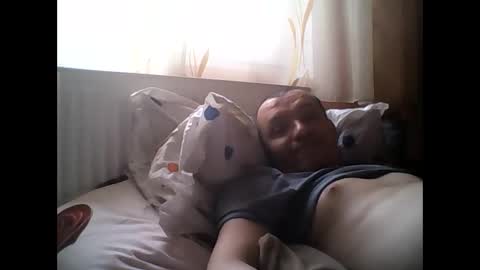 Angel online show from 05-13-26, 04:04