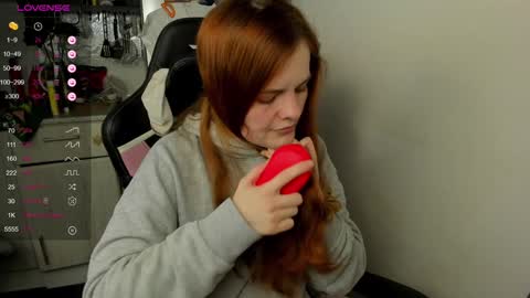 Snapshot of angel7you chatting on 12-10-24, 09:01 Eva online show from 12-10-24, 09:01