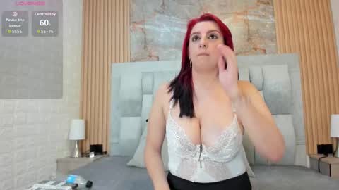 angel__red_ online show from 09-22-25, 01:40