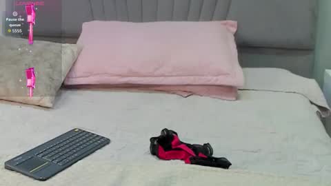 Angel online show from 11-11-25, 03:17