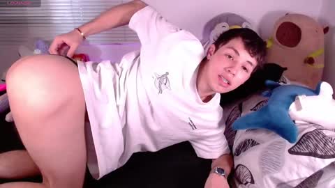 Angel   help me with 100 thumbs up online show from 01-22-25, 08:38