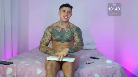 angel_boy01 online show from 12-21-25, 03:41