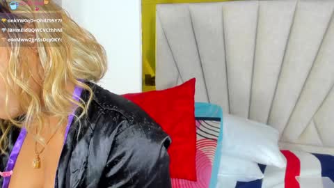 Snapshot of angel_dthroat chatting on 01-09-25, 03:12 ANGHEL online show from 01-09-25, 03:12