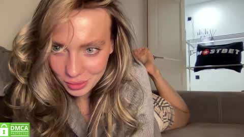 Snapshot of angel_from_sky chatting on 12-14-24, 03:25 Greetings  Jess online show from 12-14-24, 03:25