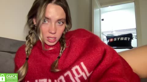 Snapshot of angel_from_sky chatting on 12-27-24, 01:07 Greetings  Jess online show from 12-27-24, 01:07