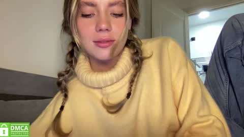 Snapshot of angel_from_sky chatting on 01-05-25, 12:31 Greetings  Jess online show from 01-05-25, 12:31