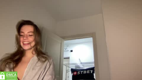 Snapshot of angel_from_sky chatting on 01-25-25, 03:30 Greetings  Jess online show from 01-25-25, 03:30