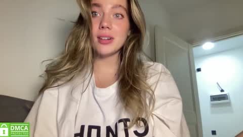 Snapshot of angel_from_sky chatting on 01-30-25, 03:51 Greetings  Jess online show from 01-30-25, 03:51