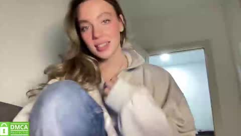 Snapshot of angel_from_sky chatting on 02-12-25, 10:56 Greetings  Jess online show from 02-12-25, 10:56