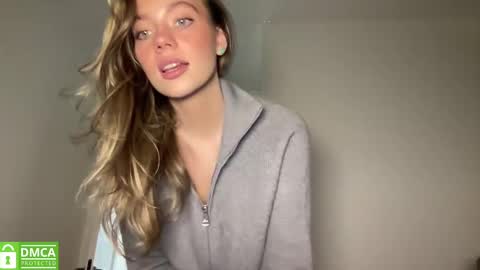 Snapshot of angel_from_sky chatting on 02-25-25, 02:54 Greetings  Jess online show from 02-25-25, 02:54