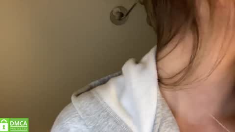 Snapshot of angel_from_sky chatting on 09-20-25, 11:33 Greetings  Jess online show from 09-20-25, 11:33