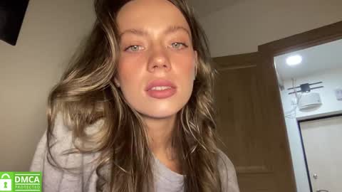 Snapshot of angel_from_sky chatting on 09-22-25, 11:34 Greetings  Jess online show from 09-22-25, 11:34