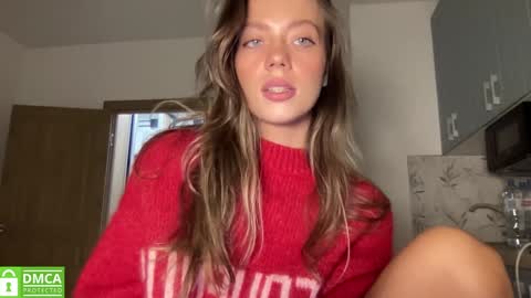 Snapshot of angel_from_sky chatting on 09-26-25, 12:53 Greetings  Jess online show from 09-26-25, 12:53