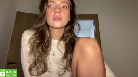 Snapshot of angel_from_sky chatting on 10-06-25, 12:57 Greetings  Jess online show from 10-06-25, 12:57