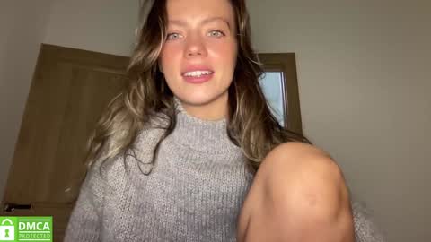 Snapshot of angel_from_sky chatting on 10-10-25, 01:10 Greetings  Jess online show from 10-10-25, 01:10