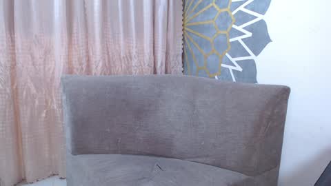 Angel Girl online show from 02-04-25, 03:11