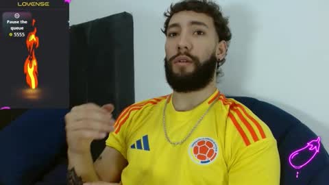 angel_kyrozz online show from 12-23-25, 02:09