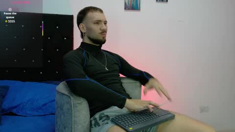 angel_kyrozz online show from 04-03-26, 07:12