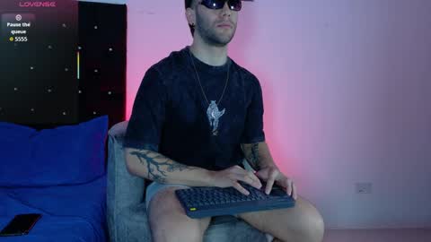 angel_kyrozz online show from 04-20-26, 07:04