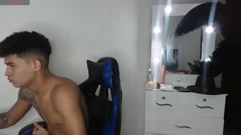 Snapshot of angel_latinguy chatting on 10-13-25, 07:14 Angel online show from 10-13-25, 07:14