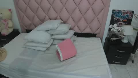 Angel  online show from 12-19-24, 05:40