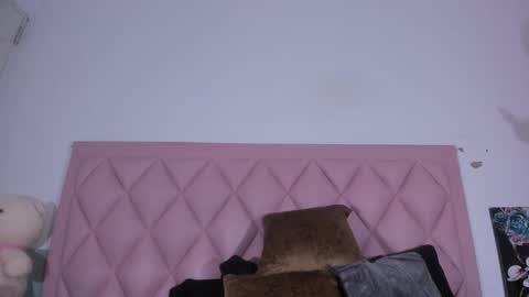 Angel  online show from 01-10-25, 04:44