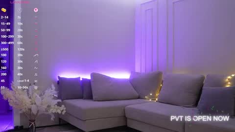 Snapshot of angel_luisa chatting on 04-29-26, 05:30 Luisa online show from 04-29-26, 05:30