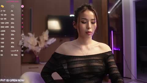 Luisa online show from 06-23-26, 03:54