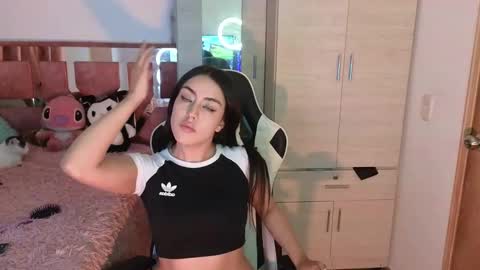 Snapshot of angel_lusst chatting on 12-25-24, 07:14 angeline online show from 12-25-24, 07:14