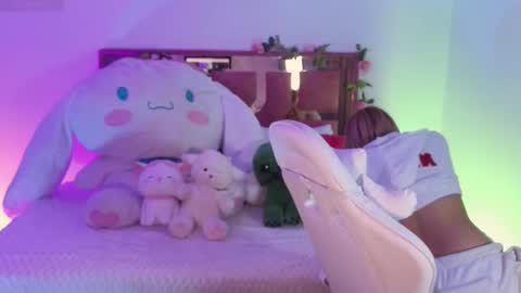 Snapshot of angel_lusst chatting on 09-12-25, 03:17 angeline online show from 09-12-25, 03:17