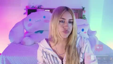 Snapshot of angel_lusst chatting on 09-15-25, 04:45 angeline online show from 09-15-25, 04:45