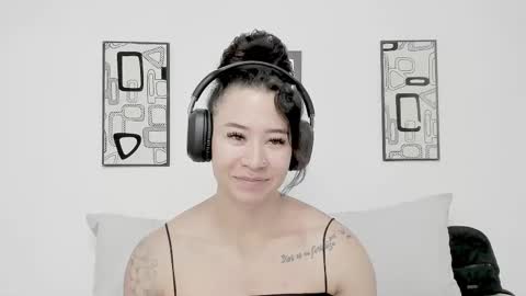 Angel online show from 02-01-26, 04:38