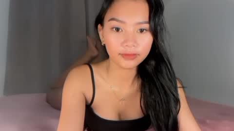Snapshot of angel_petite07 chatting on 05-29-26, 01:47 angel_petite07 online show from 05-29-26, 01:47