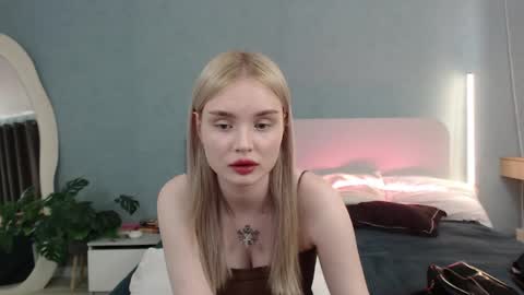 Angela online show from 06-02-26, 06:15