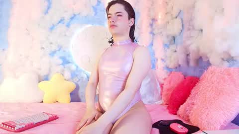 Angel online show from 11-27-25, 09:22