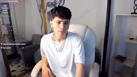 Angel online show from 04-12-26, 12:43