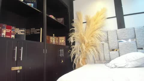 Angel online show from 05-11-26, 04:04