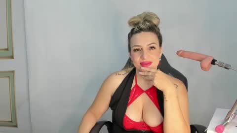 Angel  online show from 02-20-25, 01:36